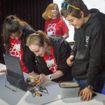 刺激战场两人浪漫视频 Pi Pioneers Summer Camp 2017