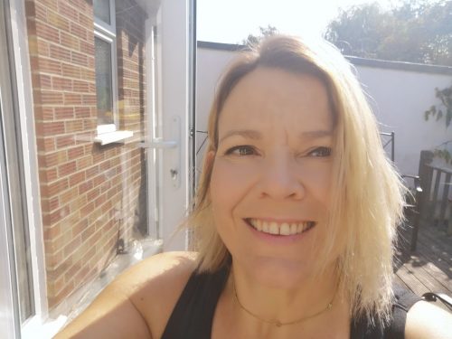 入室強暴強姦人妻 teacher Rebecca Connell