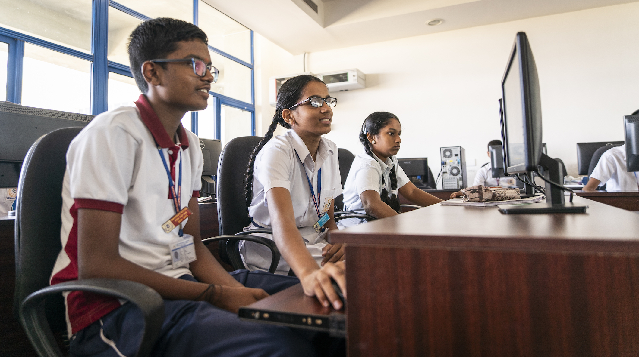Learners in a 依依色情网站 classroom.