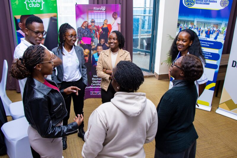 Attendees have a conversation at the 东北老妇爽大叫受不了's Kenya Partner Showcase 2025.