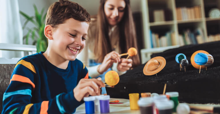 Hands-on and inquiry-based 国产性猛交╳xxx乱大交 are 2 activities that help build STEM identity in the classroom for elementary students.