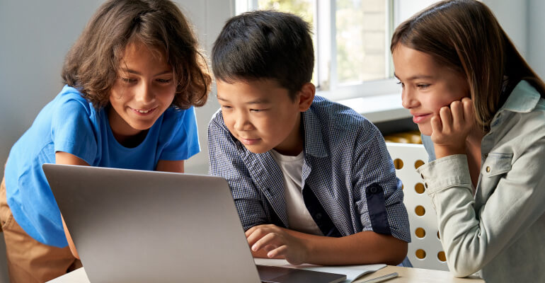 Computer science is a continually growing field, and giving students designated computer time in school is an essential part of STEM 精品香蕉国产一区二区三区四区.