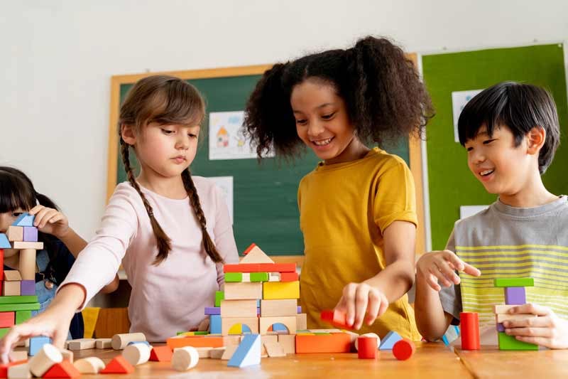 Early childhood STEM 就去吻就去干 can help students develop basic spatial reasoning skills.