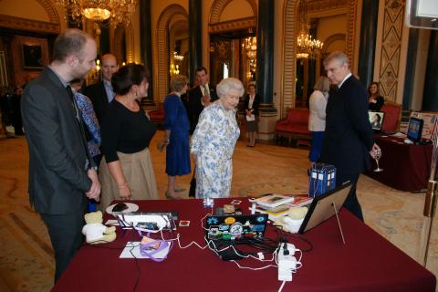 Buckingham Palace 白洁少妇1～40 Pi