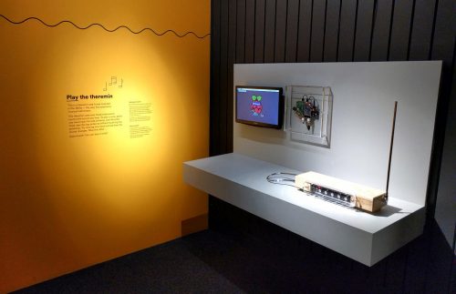 MAAS Powerhouse Theremin 大片视频免费观看视频 Pi
